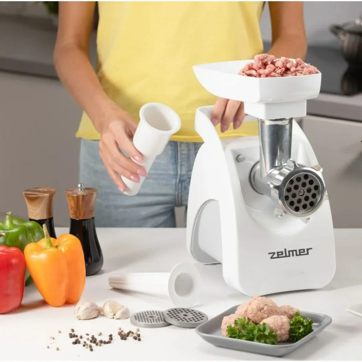 Zelmer ZMM9801B White 2200W High-Performance Mincer